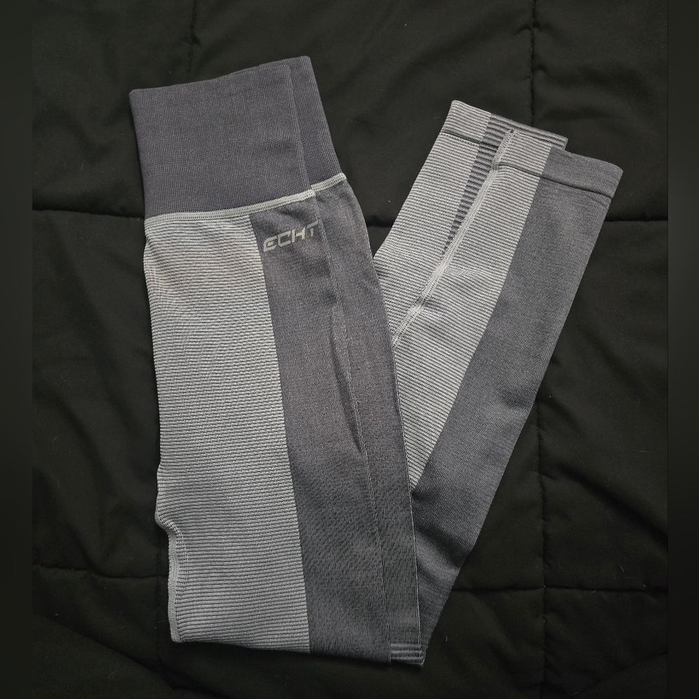 ECHT Womens Gray and Light Gray Leggings